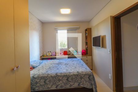 Apartamento à venda com 124m², 3 quartos e 2 vagasSuíte 2