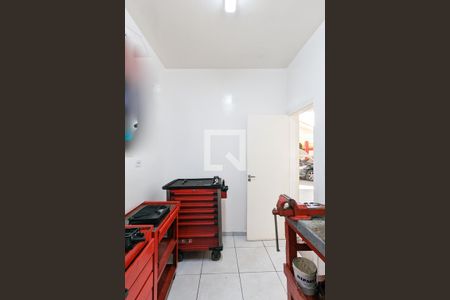 Casa à venda com 338m², 2 quartos e 8 vagas Casa à venda com 338m², 2 quartos e 8 vagasQuarto de serviço