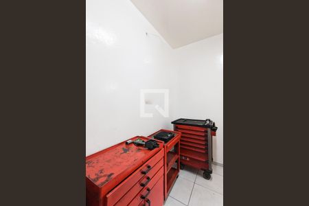 Casa à venda com 338m², 2 quartos e 8 vagas Casa à venda com 338m², 2 quartos e 8 vagasQuarto de serviço