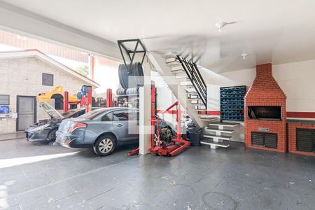 Casa à venda com 338m², 2 quartos e 8 vagas Casa à venda com 338m², 2 quartos e 8 vagasChurrasqueira