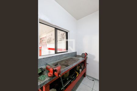 Casa à venda com 338m², 2 quartos e 8 vagas Casa à venda com 338m², 2 quartos e 8 vagasQuarto de serviço