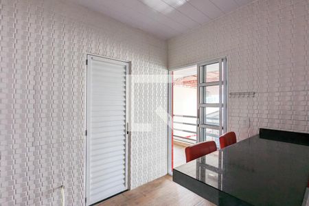 Casa à venda com 338m², 2 quartos e 8 vagas Casa à venda com 338m², 2 quartos e 8 vagasCozinha