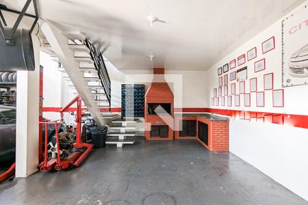 Casa à venda com 338m², 2 quartos e 8 vagas Casa à venda com 338m², 2 quartos e 8 vagasChurrasqueira