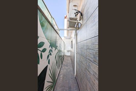 Casa à venda com 338m², 2 quartos e 8 vagas Casa à venda com 338m², 2 quartos e 8 vagasÁrea de serviço