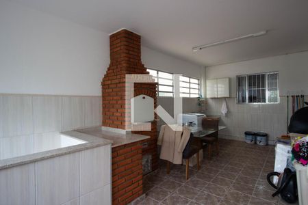 Casa à venda com 120m², 3 quartos e 2 vagasÁrea de Serviço