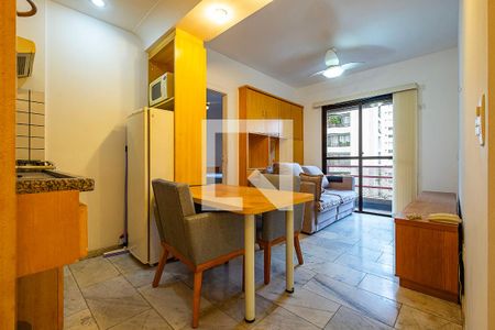 Apartamento para alugar com 35m², 1 quarto e 1 vaga Apartamento para alugar com 35m², 1 quarto e 1 vagaSala/Cozinha