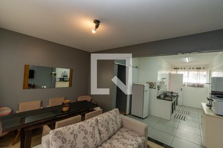 Sala de Estar/Jantar  de apartamento à venda com 2 quartos, 82m² em Cambuí, Campinas