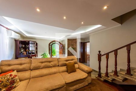 Sala de casa à venda com 4 quartos, 286m² em São Lucas, São Paulo