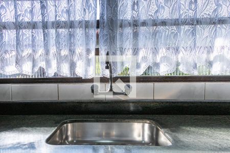 Casa à venda com 286m², 4 quartos e 4 vagasCozinha