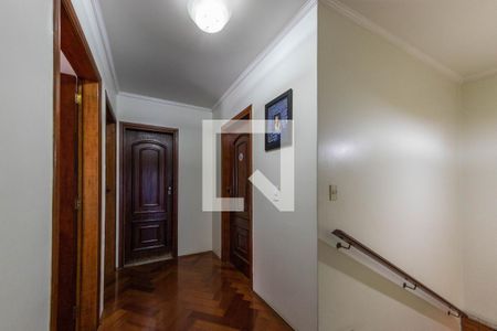 Casa à venda com 286m², 4 quartos e 4 vagasCorredor