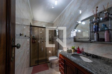 Casa à venda com 286m², 4 quartos e 4 vagasBanheiro