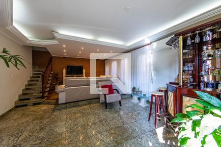 Sala de casa à venda com 4 quartos, 286m² em São Lucas, São Paulo