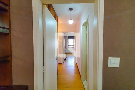 Apartamento à venda com 100m², 3 quartos e 2 vagascorredor