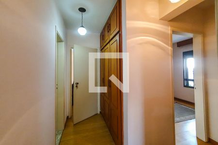 Apartamento à venda com 100m², 3 quartos e 2 vagascorredor