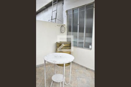 Casa para alugar com 80m², 2 quartos e sem vagaÁrea de Serviço