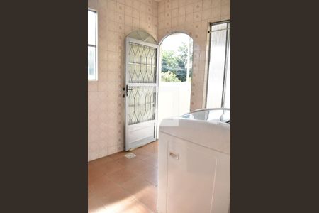 Casa para alugar com 80m², 2 quartos e sem vagaÁrea de Serviço