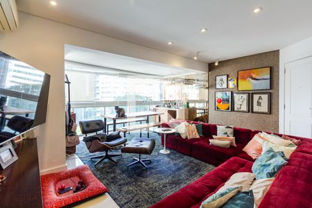 Sala de apartamento à venda com 3 quartos, 93m² em Vila Olímpia, São Paulo