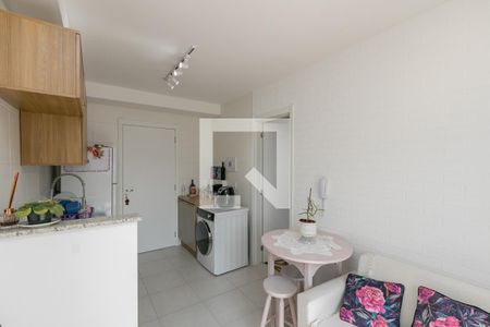 Sala/Cozinha de apartamento à venda com 1 quarto, 29m² em Vila das Belezas, São Paulo