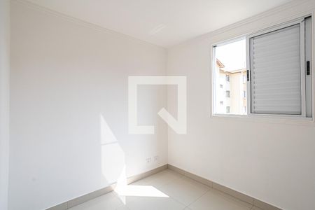 Quarto 1 de apartamento para alugar com 2 quartos, 51m² em Jardim Santa Tereza, Carapicuíba