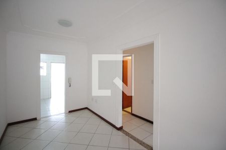 Sala de casa de condomínio para alugar com 2 quartos, 60m² em Santa Mônica, Belo Horizonte