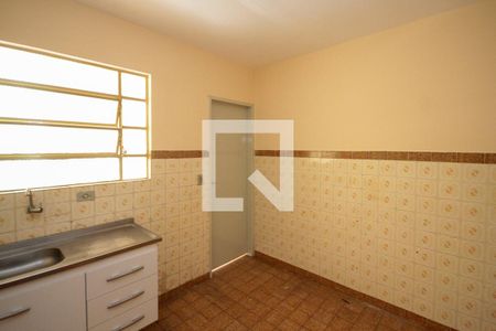 Cozinha de apartamento para alugar com 1 quarto, 39m² em Jardim Adutora, São Paulo