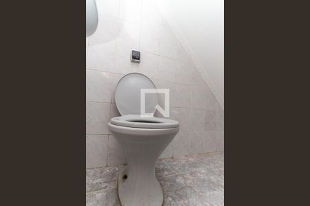 Lavabo   de casa para alugar com 3 quartos, 180m² em Vila Constança, São Paulo