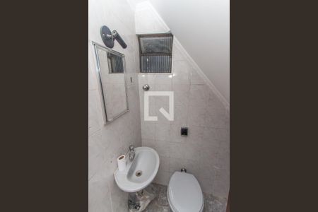 Lavabo   de casa para alugar com 3 quartos, 180m² em Vila Constança, São Paulo