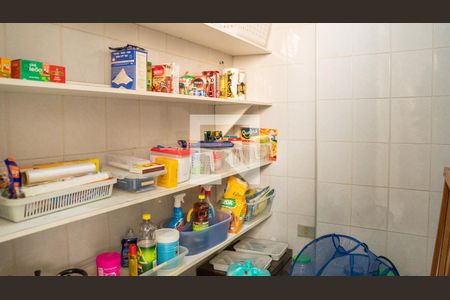 Apartamento à venda com 241m², 5 quartos e 4 vagasDespensa