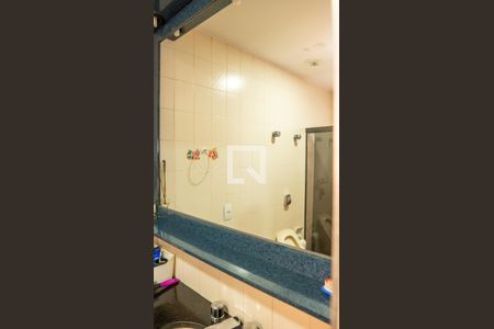 Apartamento à venda com 241m², 5 quartos e 4 vagasBanheiro da Suíte 2