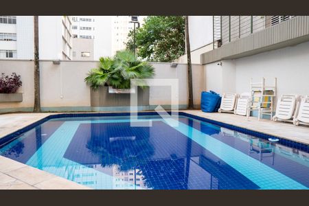 Apartamento à venda com 241m², 5 quartos e 4 vagasPiscina