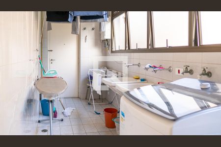 Apartamento à venda com 241m², 5 quartos e 4 vagasÁrea de Serviço