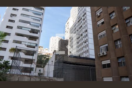 Apartamento à venda com 241m², 5 quartos e 4 vagasVista