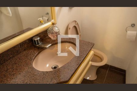 Apartamento à venda com 241m², 5 quartos e 4 vagasLavabo