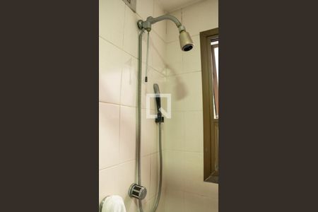 Apartamento à venda com 241m², 5 quartos e 4 vagasBanheiro da Suíte 1