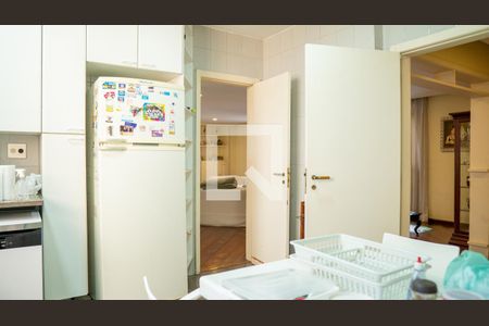 Apartamento à venda com 241m², 5 quartos e 4 vagasCozinha