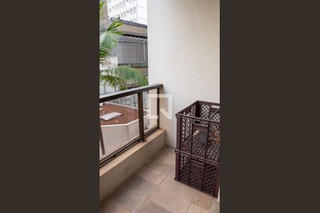 Apartamento à venda com 241m², 5 quartos e 4 vagasVaranda