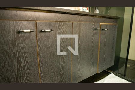 Apartamento à venda com 241m², 5 quartos e 4 vagasBanheiro da Suíte 3