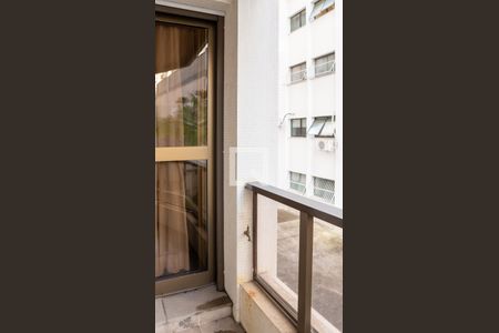 Apartamento à venda com 241m², 5 quartos e 4 vagasVaranda