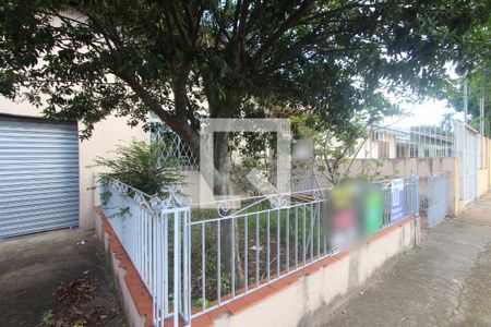 Casa à venda com 231m², 5 quartos e 2 vagasFachada