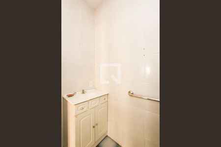 Casa à venda com 231m², 5 quartos e 2 vagasBanheiro social 1