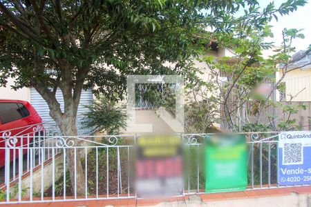 Casa à venda com 231m², 5 quartos e 2 vagasFachada