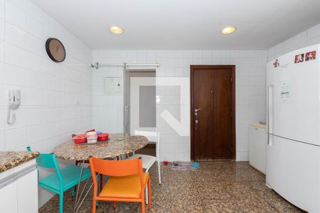 Apartamento à venda com 131m², 3 quartos e 1 vagaCozinha