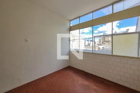 Apartamento à venda com 105m², 4 quartos e sem vagaCopa