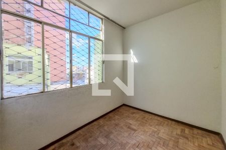 Apartamento à venda com 105m², 4 quartos e sem vagaQuarto 4