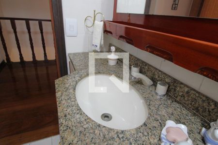 Casa à venda com 300m², 3 quartos e 3 vagasPia do banheiro