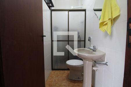 Casa à venda com 300m², 3 quartos e 3 vagasBanheiro de serviço