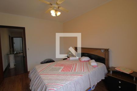 Casa à venda com 300m², 3 quartos e 3 vagasSuíte