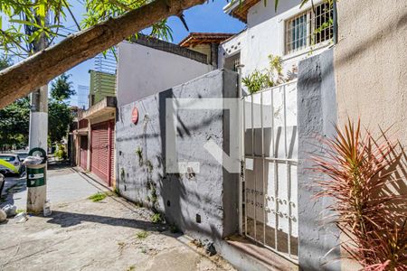 Casa à venda com 267m², 7 quartos e sem vagaFachada