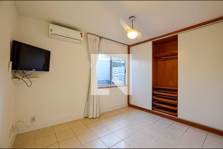 Suite de casa à venda com 4 quartos, 140m² em Badu, Niterói