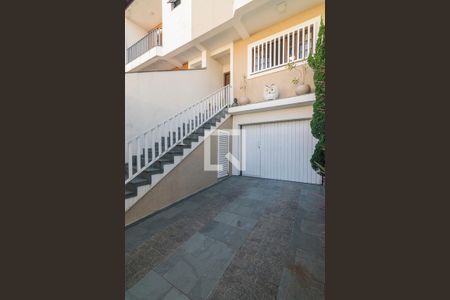 Casa à venda com 256m², 3 quartos e 3 vagasGaragem